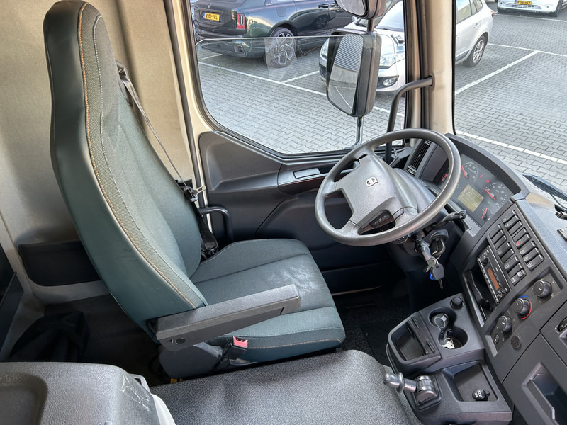 Volvo FL 210 / 12 Ton / 203 dkm / Wrapped / Box / Laadklep / APK 01-26 - Kasti veoauto: pilt 3 Volvo FL 210 / 12 Ton / 203 dkm / Wrapped / Box / Laadklep / APK 01-26 - Kasti veoauto: pilt 3