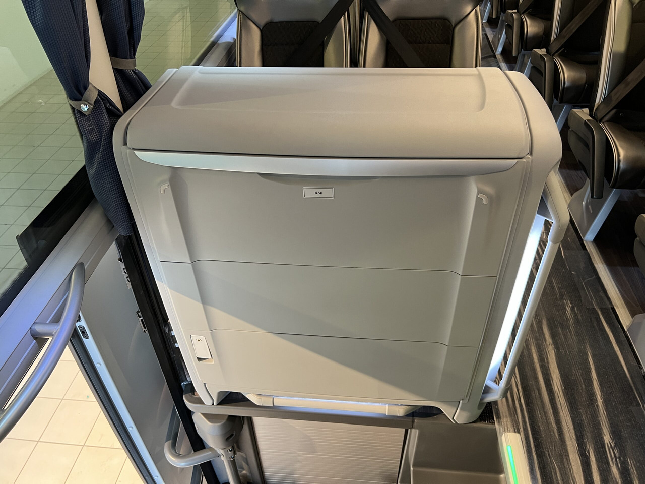 Kaugsõidu buss MAN Lions Coach R08 Euro 6E (Dark Edition): pilt 21