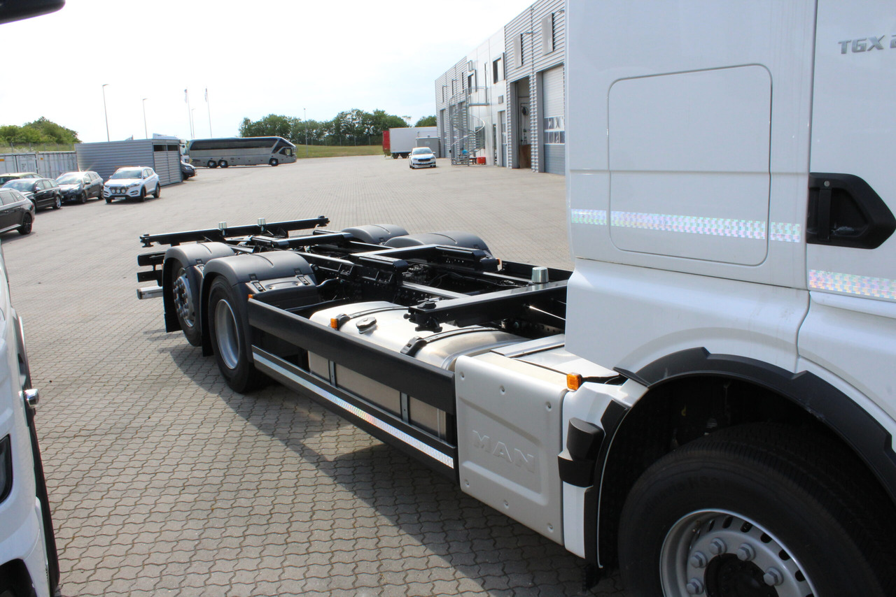 Växelflak MAN TGX 26.520 6X2-4 LL - Konteinerveduk/ Tõstukiga veoauto: pilt 3 Växelflak MAN TGX 26.520 6X2-4 LL - Konteinerveduk/ Tõstukiga veoauto: pilt 3