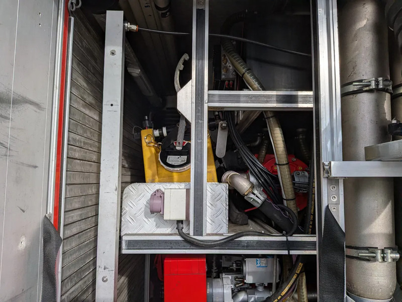 Mercedes-Benz - Tuletõrjeauto: pilt 4 Mercedes-Benz - Tuletõrjeauto: pilt 4