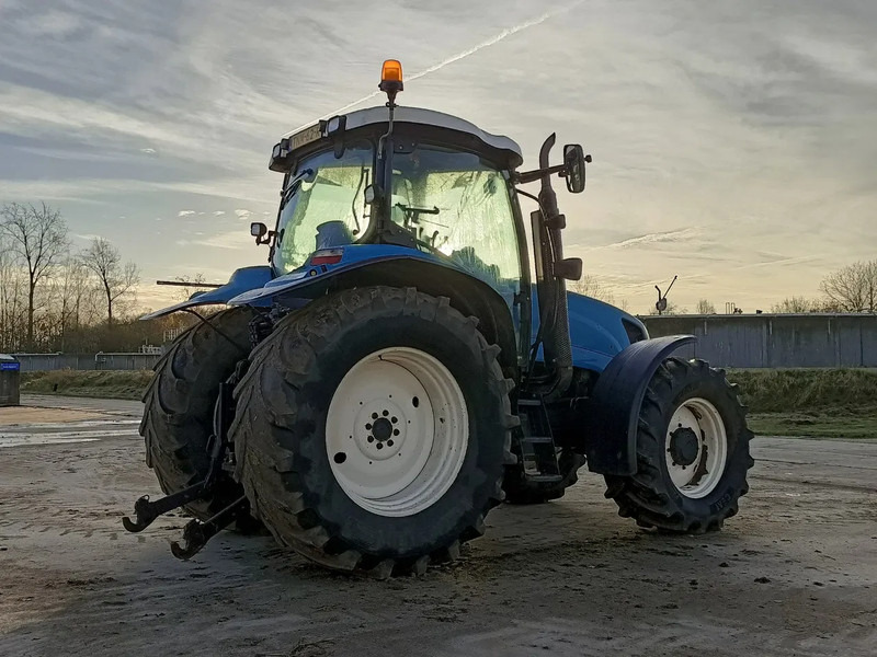 New Holland TS135A TS135A - Traktor: pilt 3 New Holland TS135A TS135A - Traktor: pilt 3