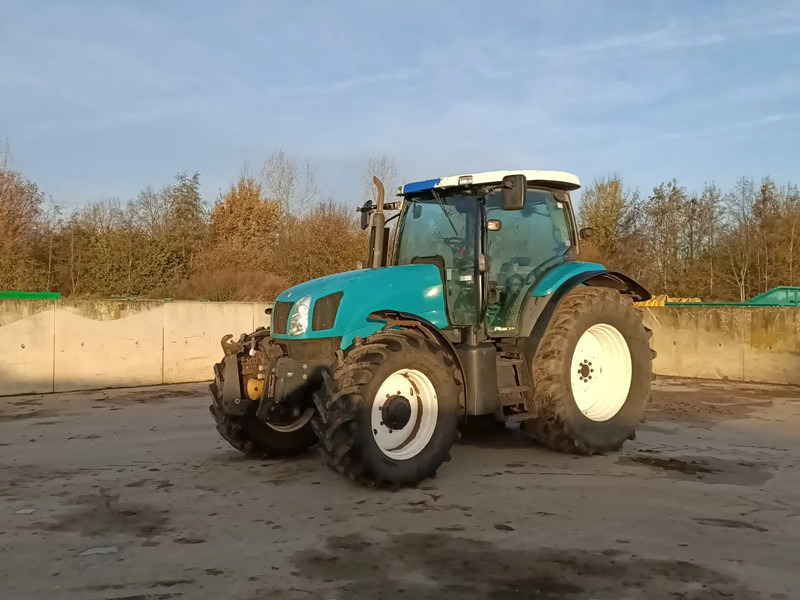 New Holland TS135A TS135A - Traktor: pilt 1 New Holland TS135A TS135A - Traktor: pilt 1