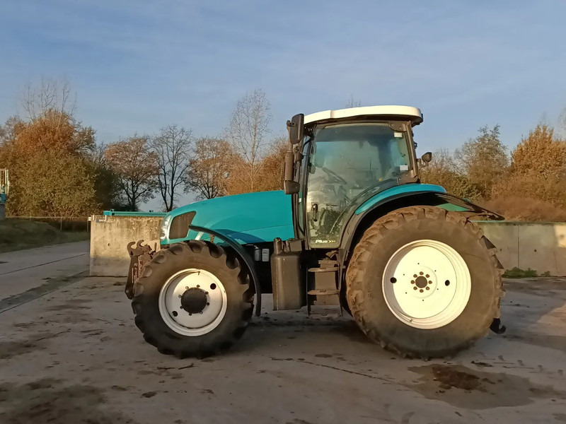 New Holland TS135A TS135A - Traktor: pilt 4 New Holland TS135A TS135A - Traktor: pilt 4
