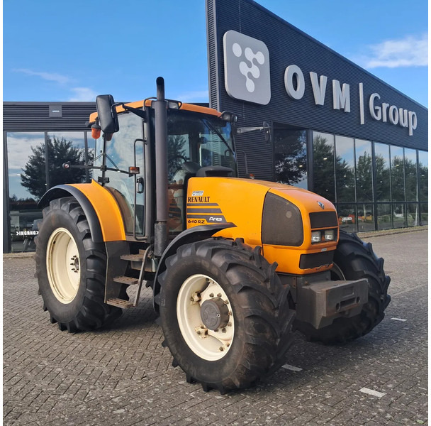 Renault ARES 640 RZ ARES 640 RZ - Traktor: pilt 1 Renault ARES 640 RZ ARES 640 RZ - Traktor: pilt 1