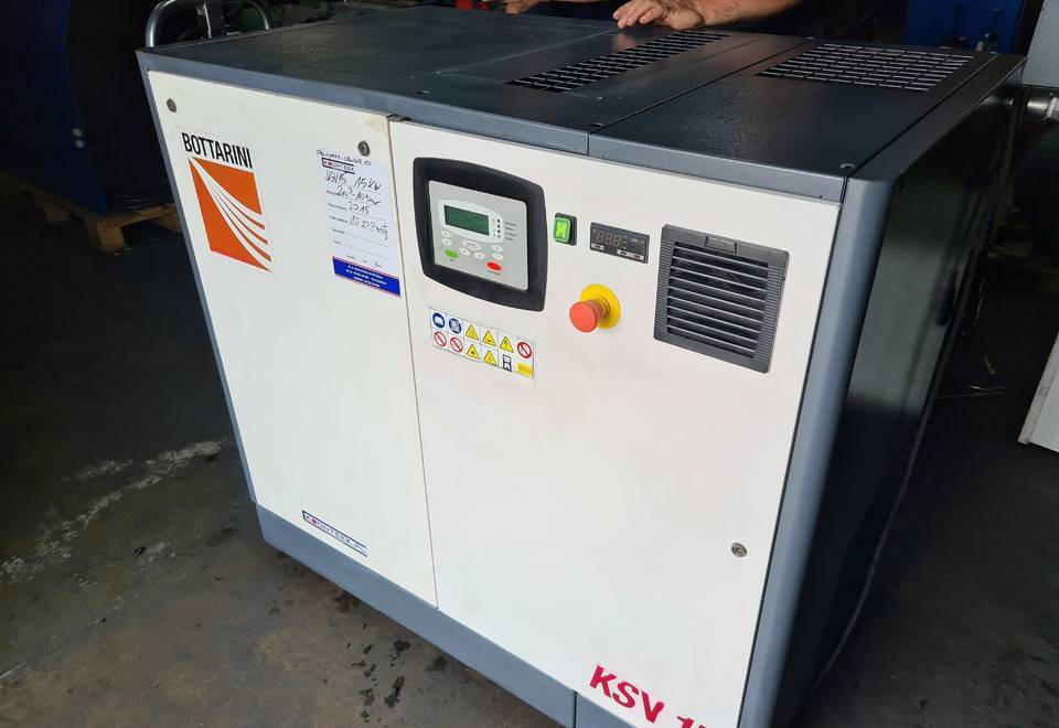 Kompresor śrubowy BOTTARINI KSV 15, 15 kw, 2015r - Õhukompressor: pilt 2 Kompresor śrubowy BOTTARINI KSV 15, 15 kw, 2015r - Õhukompressor: pilt 2