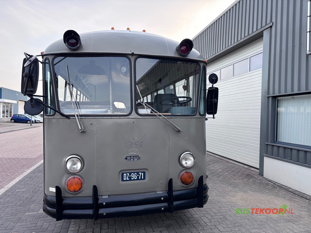 CROWN Oldtimer / Jurybus / Camper 1969 - Buss: pilt 2 CROWN Oldtimer / Jurybus / Camper 1969 - Buss: pilt 2