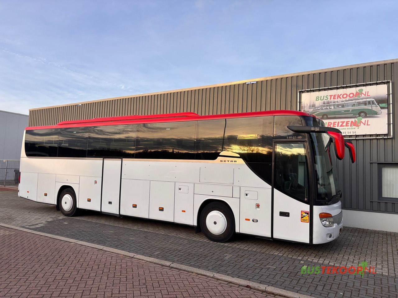 SETRA S 415GT-HD - Kaugsõidu buss: pilt 1 SETRA S 415GT-HD - Kaugsõidu buss: pilt 1