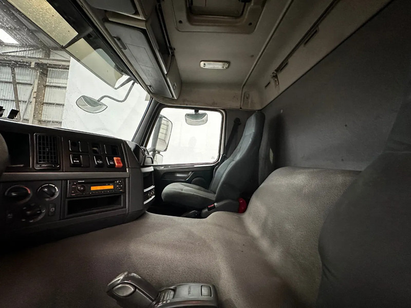 Sadulveok Volvo FM 370: pilt 9