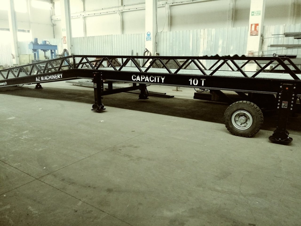 AZ RAMP STAR-10-XL mobile loading ramp - Laadimisramp: pilt 4 AZ RAMP STAR-10-XL mobile loading ramp - Laadimisramp: pilt 4