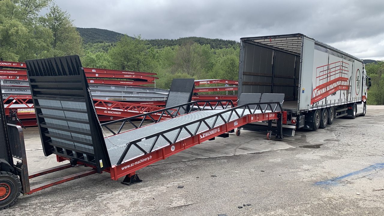 AZ RAMP STAR- 8T mobile loading ramp - Laadimisramp: pilt 1 AZ RAMP STAR- 8T mobile loading ramp - Laadimisramp: pilt 1