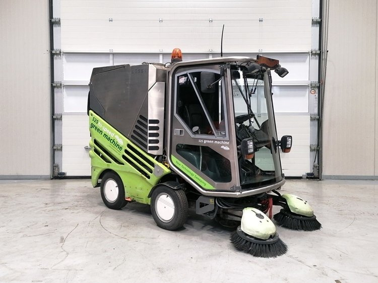 Tänavapühkimismasin Used Street sweeper GREEN MACHINE - 525 HI-SPEED: pilt 7