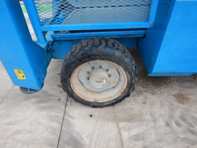 Käärlift Used scissor Lift Diesel 4x4 GENIE GS-4390-RT: pilt 10
