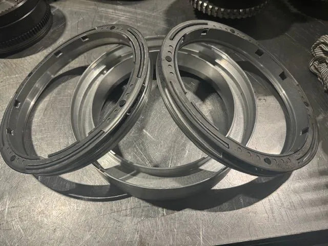 Volvo Piston B2, B3 and cylinder, PT1560, 1860, 1660, 1562, 1862, 1760,1761, 1761A, 1563, 1863, 1509, 2519, 2529, - Käigukast: pilt 1 Volvo Piston B2, B3 and cylinder, PT1560, 1860, 1660, 1562, 1862, 1760,1761, 1761A, 1563, 1863, 1509, 2519, 2529, - Käigukast: pilt 1