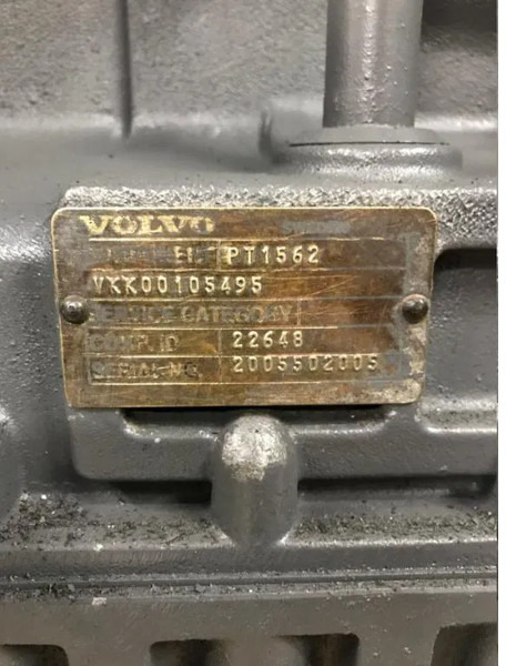Volvo Versnellingsbak PT1562 oem 22648 - Käigukast - Liigendkallur: pilt 2 Volvo Versnellingsbak PT1562 oem 22648 - Käigukast - Liigendkallur: pilt 2