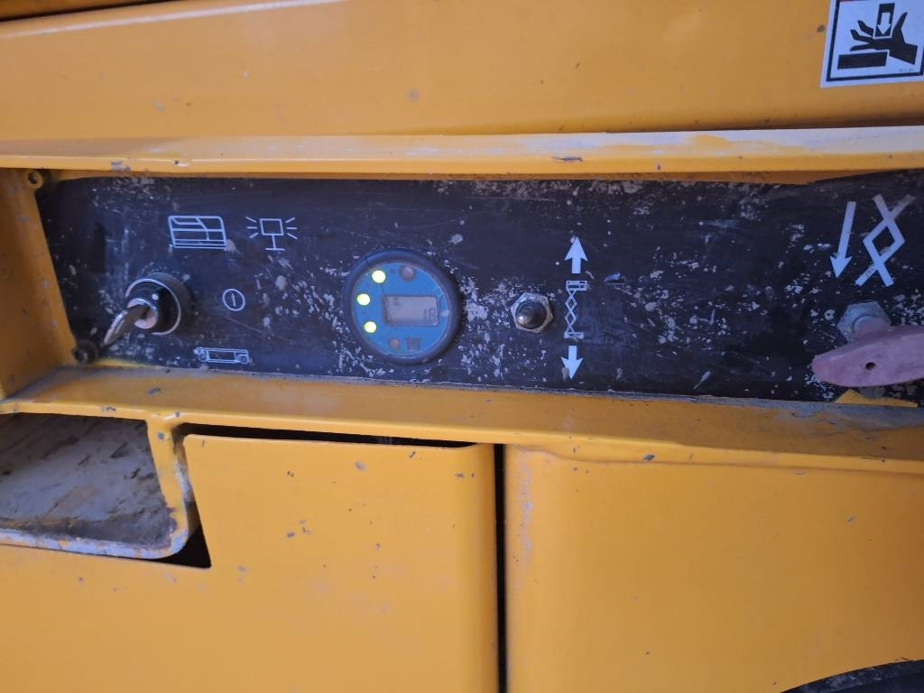 Käärlift Haulotte Compact 12: pilt 12