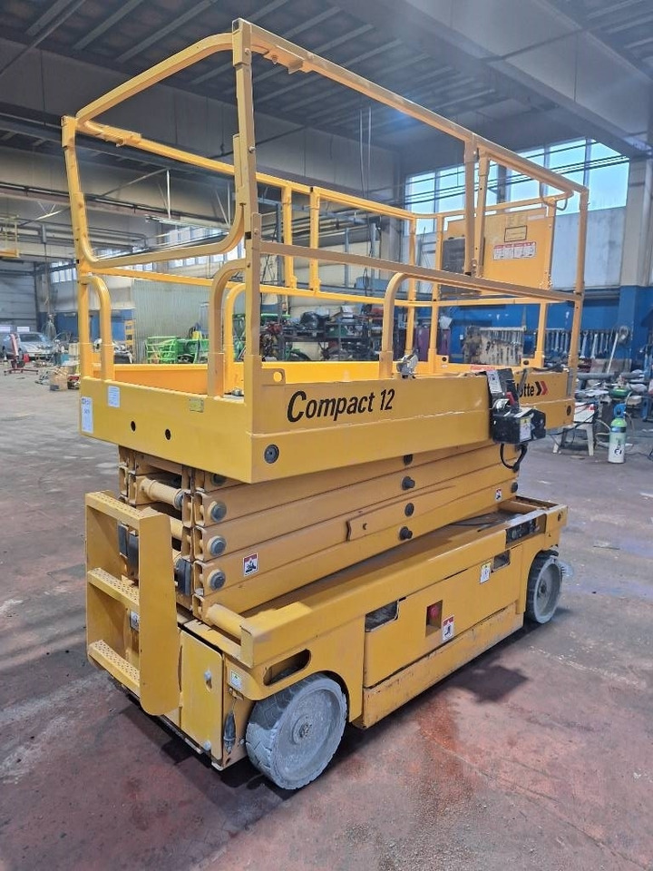 Haulotte Compact 12 - Käärlift: pilt 5 Haulotte Compact 12 - Käärlift: pilt 5