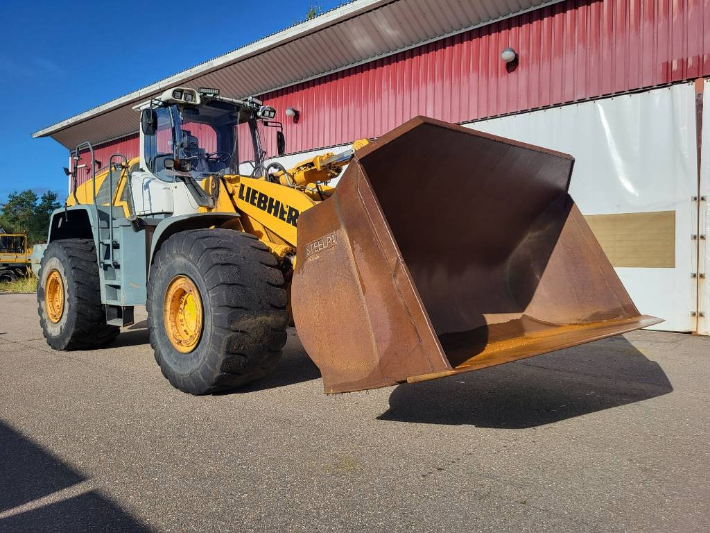 Liebherr L 586 2Plus2 - Rataslaadur: pilt 1 Liebherr L 586 2Plus2 - Rataslaadur: pilt 1