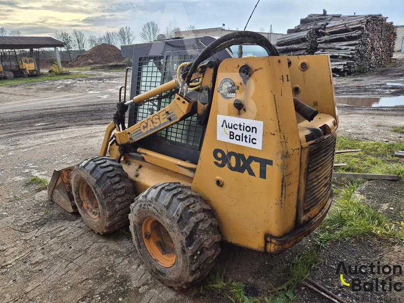 Case 90 XT - Kompaktlaadur: pilt 4 Case 90 XT - Kompaktlaadur: pilt 4