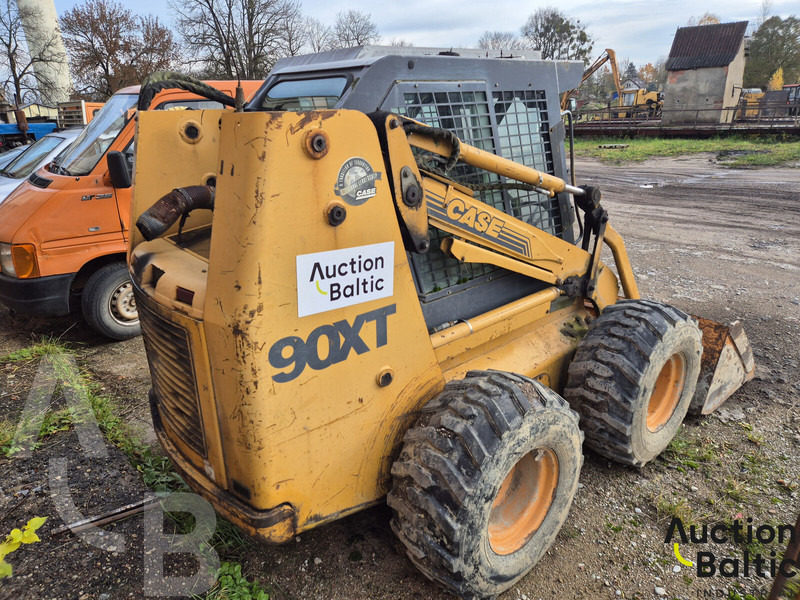 Case 90 XT - Kompaktlaadur: pilt 3 Case 90 XT - Kompaktlaadur: pilt 3