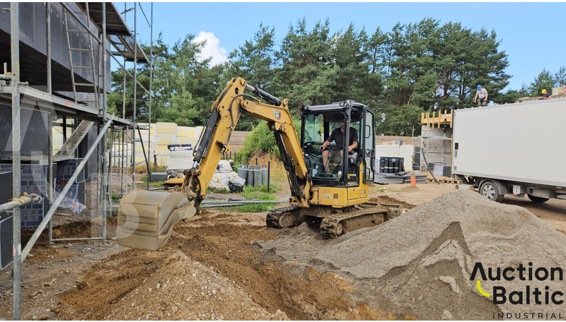 Caterpillar 303 CR - Miniekskavaator: pilt 1 Caterpillar 303 CR - Miniekskavaator: pilt 1