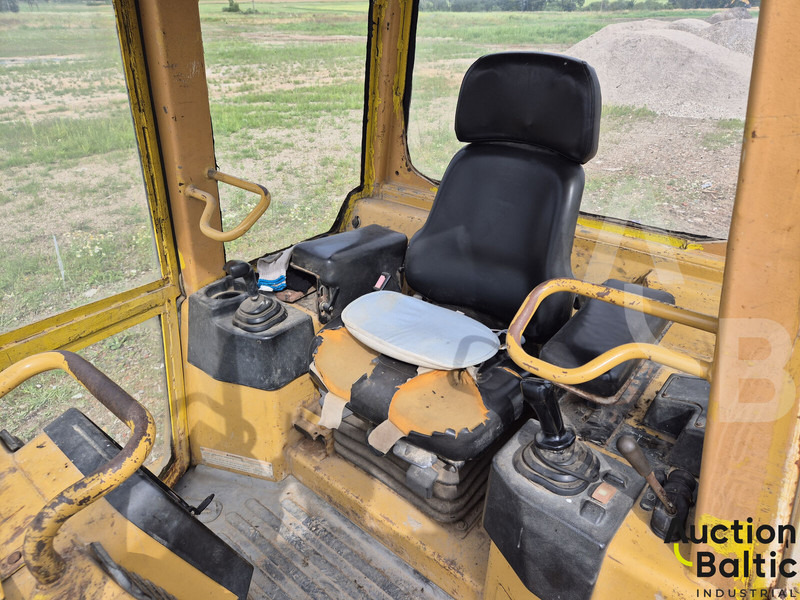 Caterpillar D 4 G - Buldooser: pilt 5 Caterpillar D 4 G - Buldooser: pilt 5