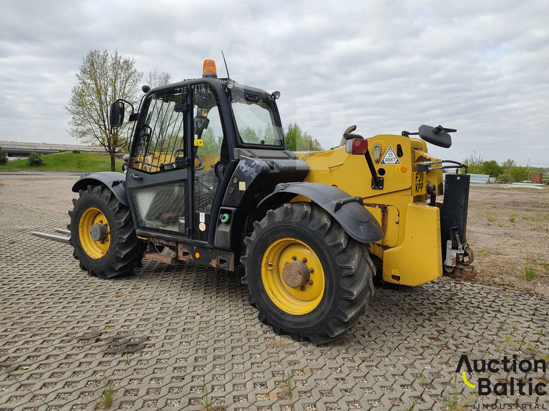 Caterpillar TH407 AG - Teleskooplaadur: pilt 4 Caterpillar TH407 AG - Teleskooplaadur: pilt 4