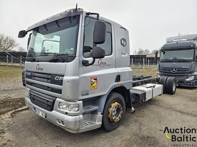 DAF FA 75CF.360 - Kabiinišassiiga veoauto: pilt 1 DAF FA 75CF.360 - Kabiinišassiiga veoauto: pilt 1