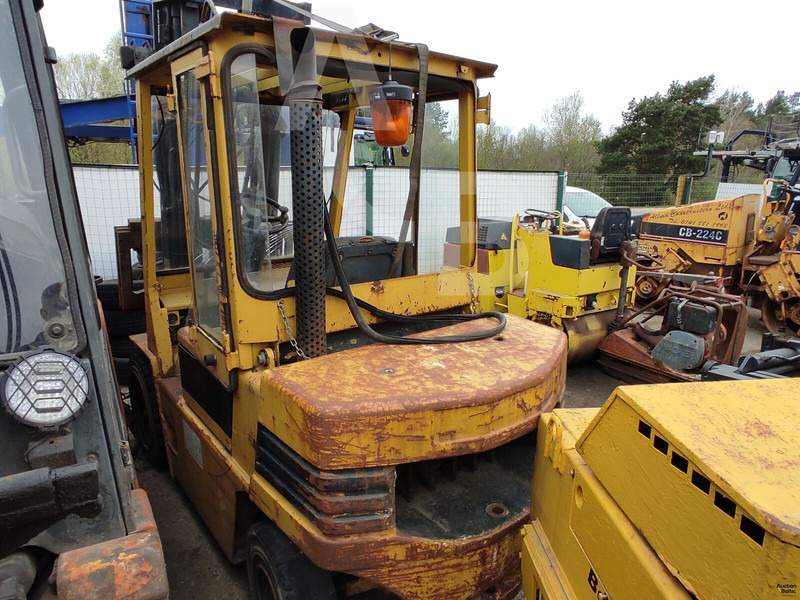 Daewoo D 30 S II - Diiseltõstuk: pilt 3 Daewoo D 30 S II - Diiseltõstuk: pilt 3