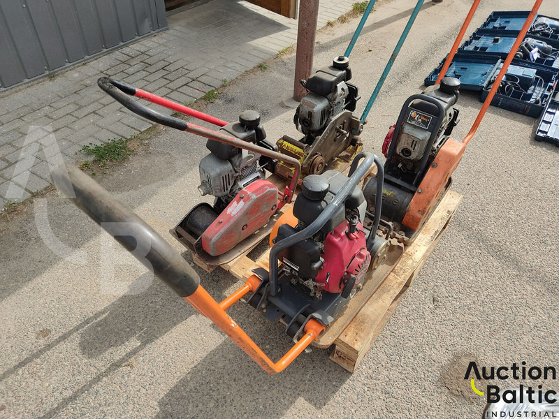 Dynapac LF45, Ammann AVP1033 & 2 Belle - Vibraatorplaat: pilt 2 Dynapac LF45, Ammann AVP1033 & 2 Belle - Vibraatorplaat: pilt 2