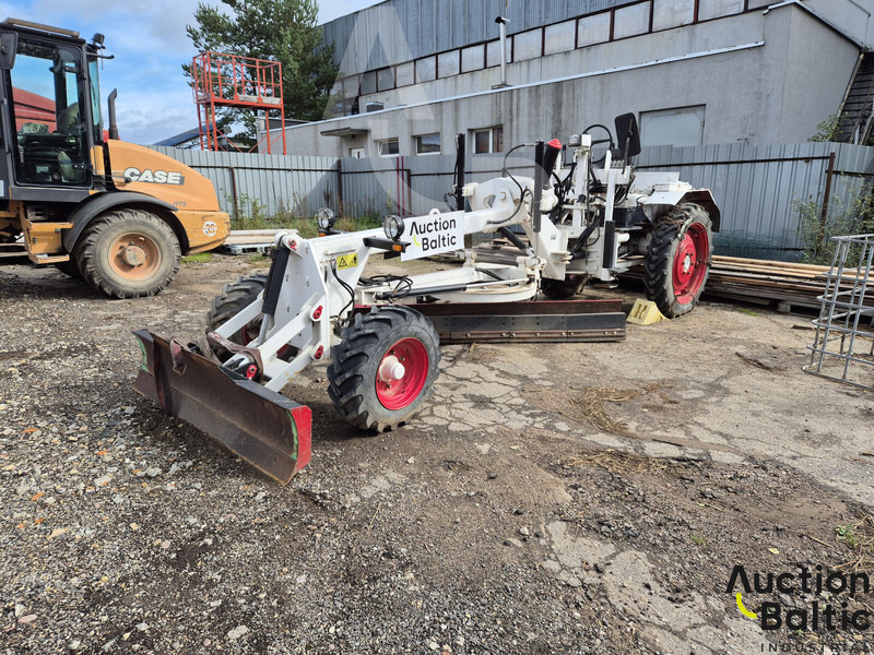 Ei Attachments 09.NH.2750 - Teehöövel: pilt 1 Ei Attachments 09.NH.2750 - Teehöövel: pilt 1