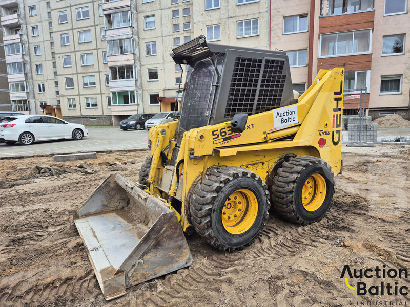 Gehl 5635 DXT 2 - Kompaktlaadur: pilt 2 Gehl 5635 DXT 2 - Kompaktlaadur: pilt 2