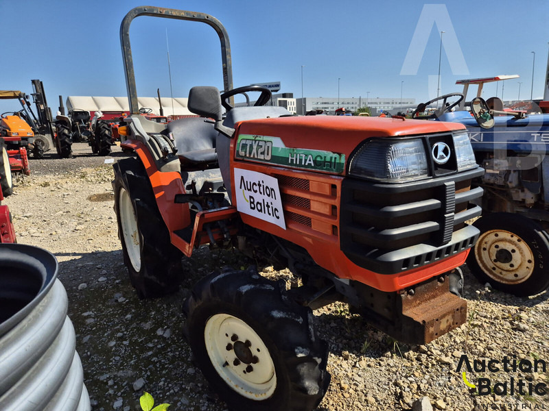 Hitachi CTX20 - Traktor: pilt 2 Hitachi CTX20 - Traktor: pilt 2