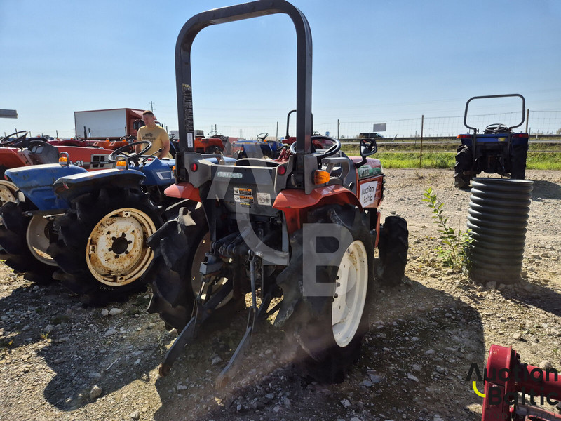 Hitachi CTX20 - Traktor: pilt 4 Hitachi CTX20 - Traktor: pilt 4