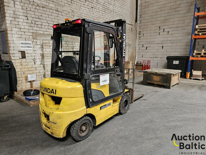 Hyundai 18D-7E - Diiseltõstuk: pilt 3 Hyundai 18D-7E - Diiseltõstuk: pilt 3