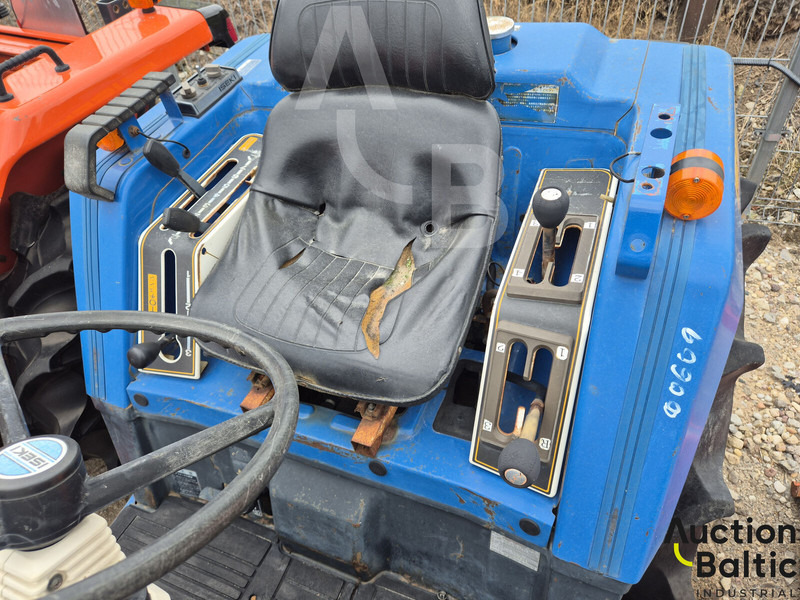 Iseki TU 200 - Traktor: pilt 5 Iseki TU 200 - Traktor: pilt 5