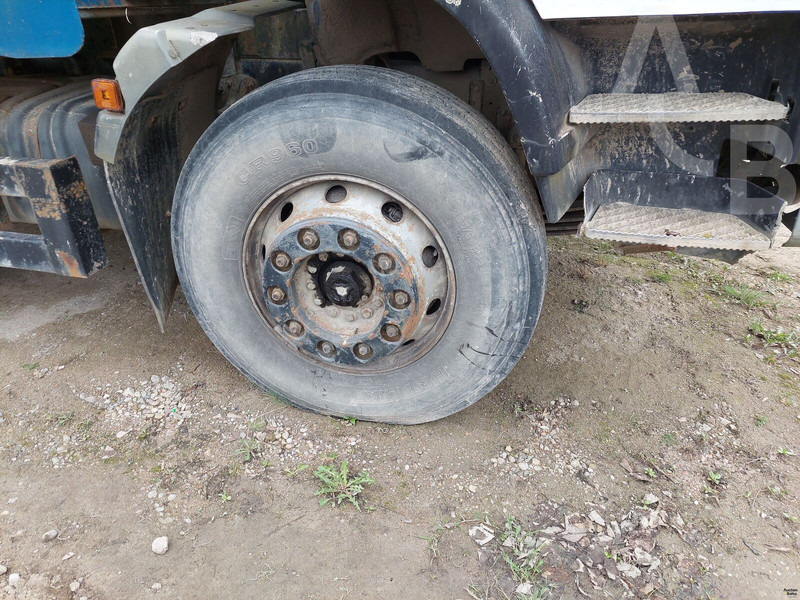 Madelveok/ Platvormveok, Kraanaga veoauto Iveco 180E18: pilt 15