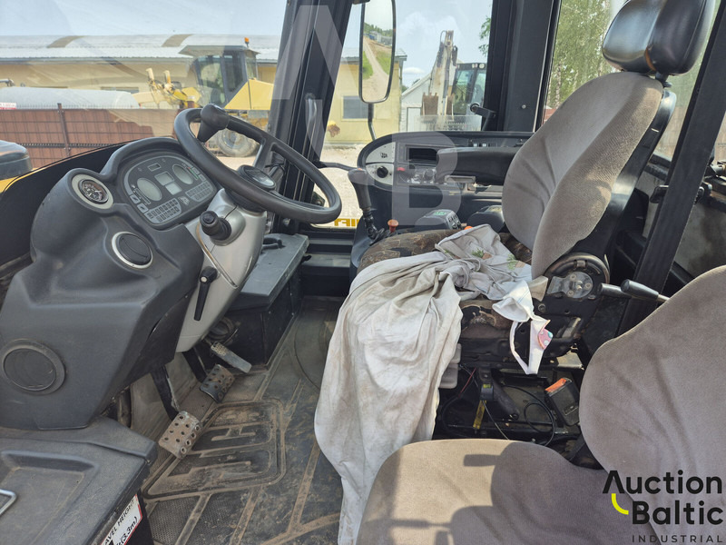 JCB Fastrac 3220 - Traktor: pilt 5 JCB Fastrac 3220 - Traktor: pilt 5