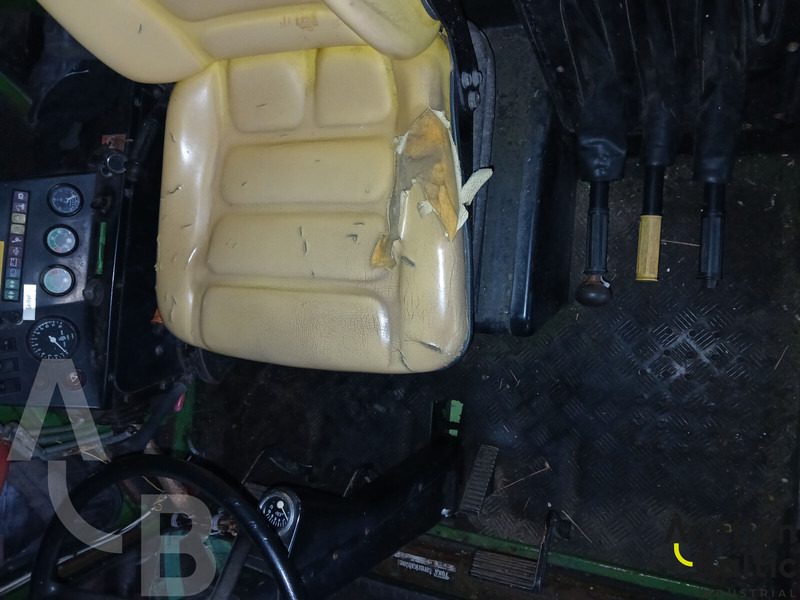 Kombain transporditavad ained toit John Deere 1055: pilt 8