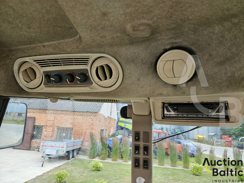 Traktor John Deere 5100 R: pilt 11