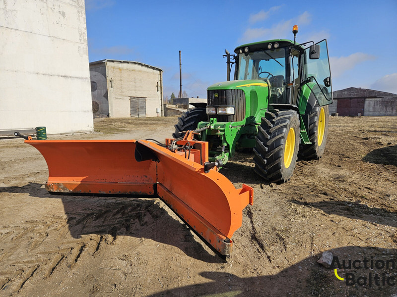 John Deere 6820 - Traktor: pilt 1 John Deere 6820 - Traktor: pilt 1