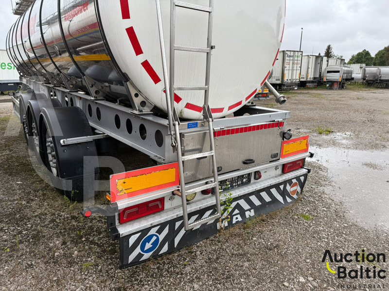 Kässbohrer Tank - Tsistern poolhaagis: pilt 3 Kässbohrer Tank - Tsistern poolhaagis: pilt 3