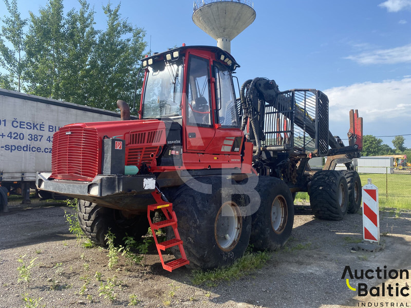 Komatsu 895 - Metsahaagis: pilt 2 Komatsu 895 - Metsahaagis: pilt 2
