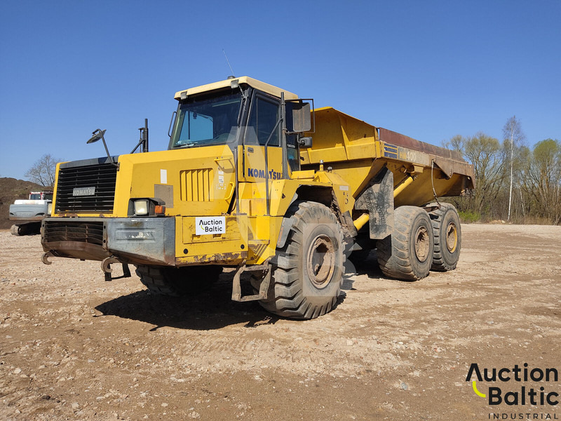 Komatsu HM400 - Liigendkallur: pilt 1 Komatsu HM400 - Liigendkallur: pilt 1