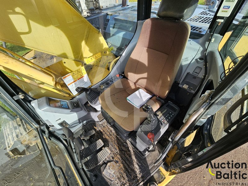 Komatsu PC228USLC-3N0 - Lintekskavaator: pilt 5 Komatsu PC228USLC-3N0 - Lintekskavaator: pilt 5