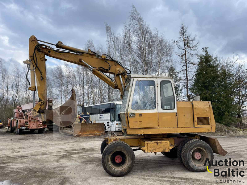 Liebherr A 900 C - Ratastel ekskavaator: pilt 1 Liebherr A 900 C - Ratastel ekskavaator: pilt 1