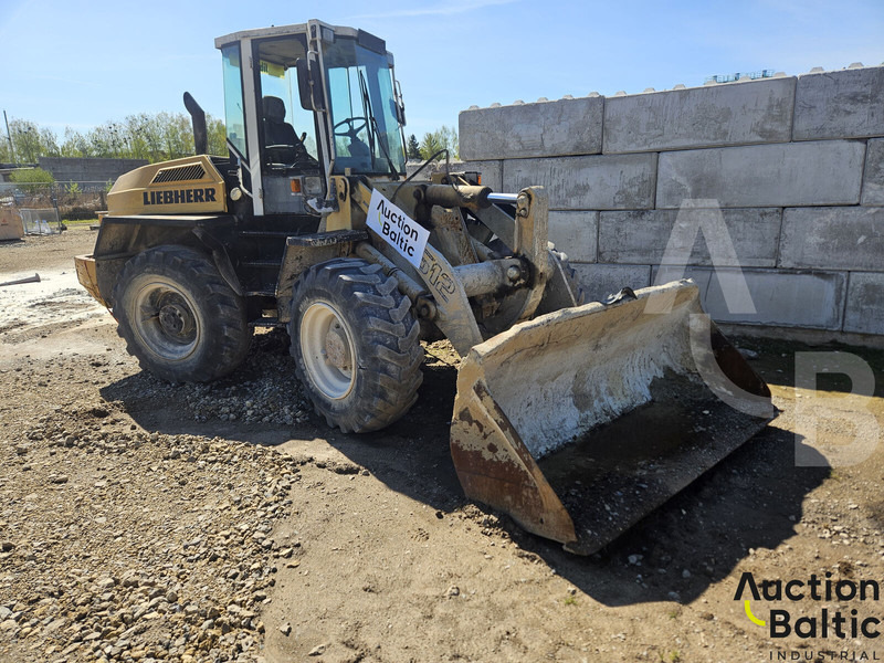 Liebherr L 512 - Rataslaadur: pilt 1 Liebherr L 512 - Rataslaadur: pilt 1