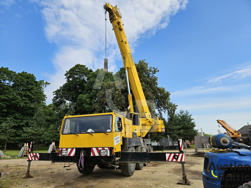 Liebherr LTM 1060 - Maastikukraana: pilt 3 Liebherr LTM 1060 - Maastikukraana: pilt 3