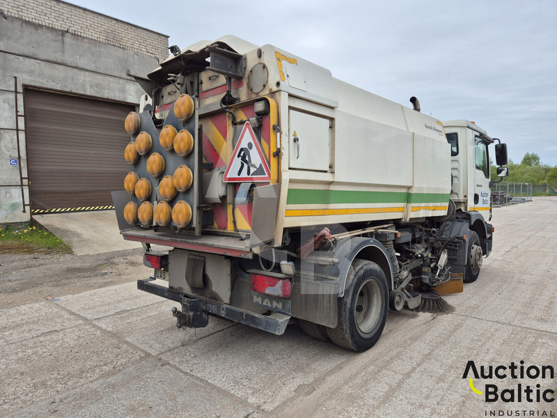 MAN TGM15.250 4X2 BL - Tänavapühkimismasin: pilt 3 MAN TGM15.250 4X2 BL - Tänavapühkimismasin: pilt 3