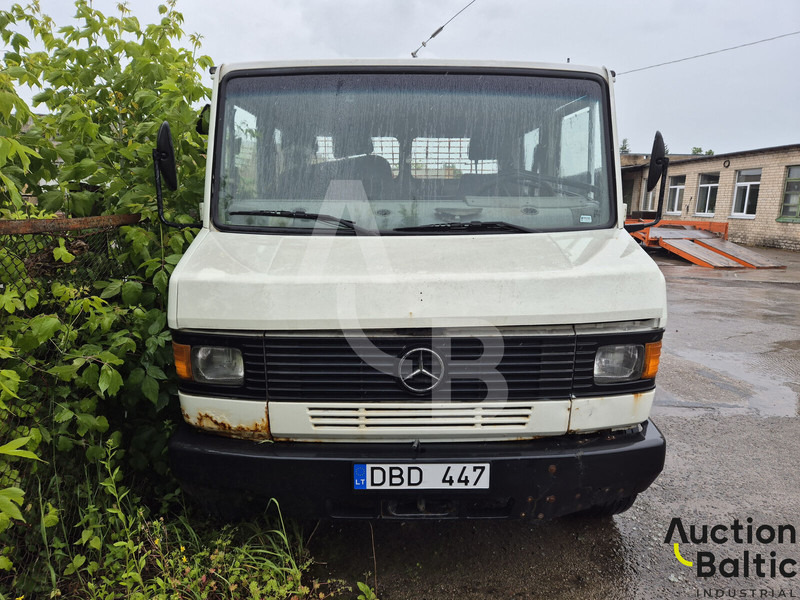 Mercedes-Benz 811 D - Madelveok/ Platvormveok: pilt 2 Mercedes-Benz 811 D - Madelveok/ Platvormveok: pilt 2