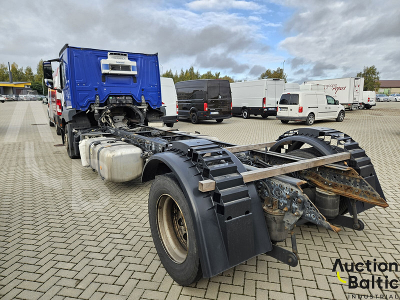 Mercedes-Benz Actros 1843 - Kabiinišassiiga veoauto: pilt 3 Mercedes-Benz Actros 1843 - Kabiinišassiiga veoauto: pilt 3